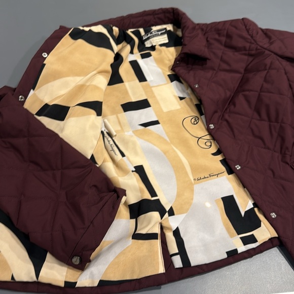 Ferragamo burgundy  petit coat size S - Picture 2 of 2